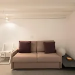 Private Courtyard Peggy Cozy דירה ונציה